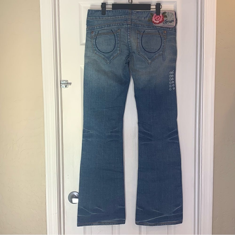 The Buckle Blue Tattoo Bell Bottom Blues Jeans Size 31 - Picture 2 of 10